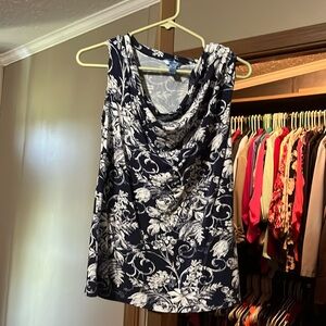 Izod top. Size medium.